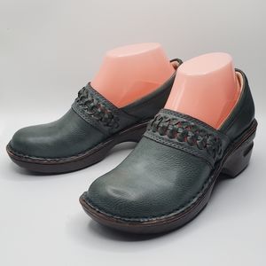 b.o.c. blue suede shoes size 7